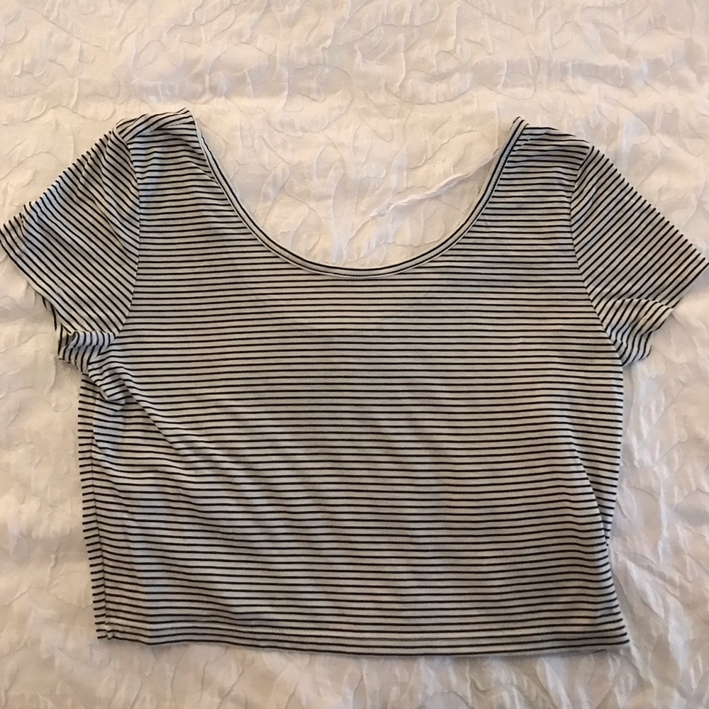 American eagle cropped top
